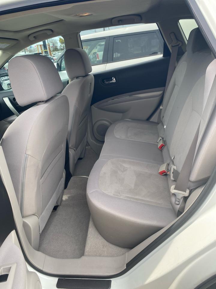 Nissan Rogue S AWD 2013