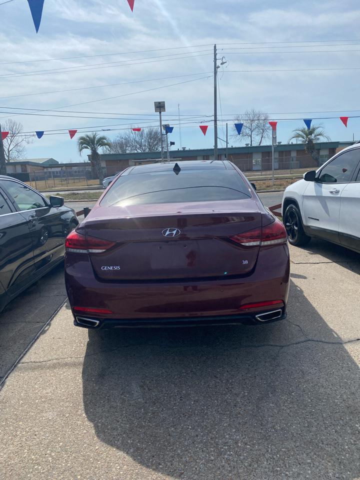 Hyundai Genesis 3.8L 2015