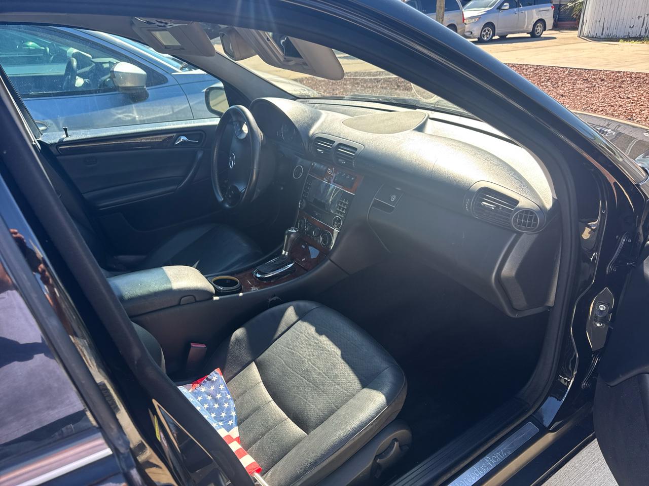 Mercedes-Benz C-Class C280 Luxury Sedan 2006