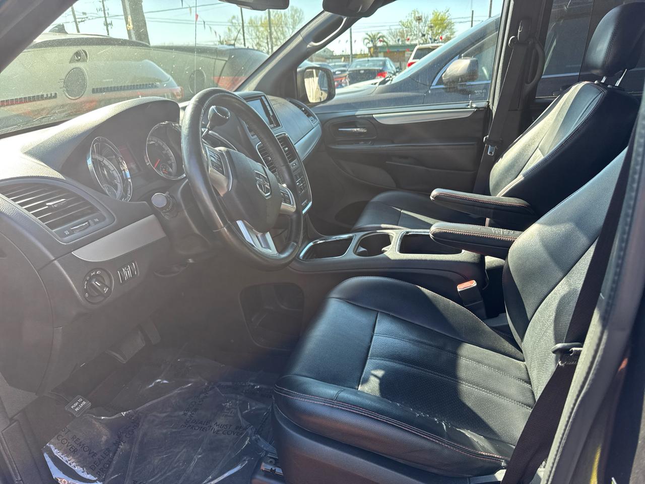 Dodge Grand Caravan  2017