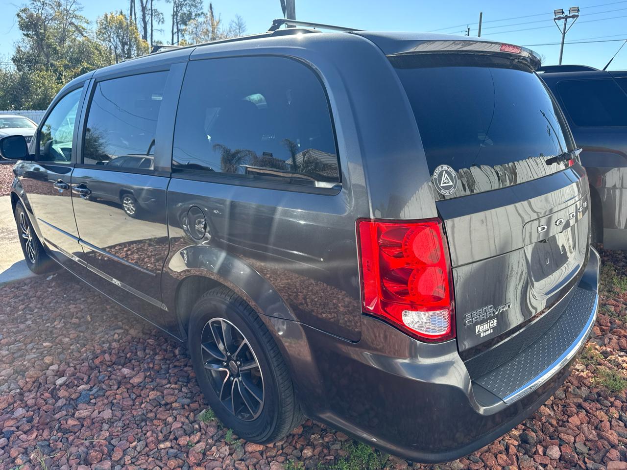 Dodge Grand Caravan  2017