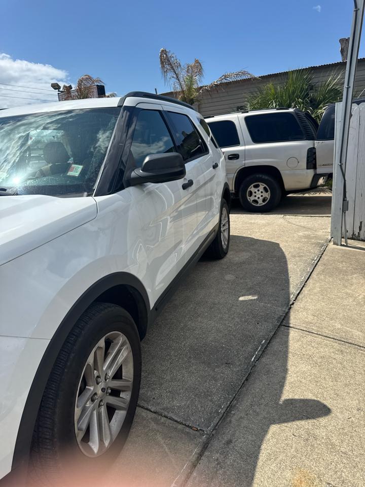 Ford Explorer Base FWD 2017