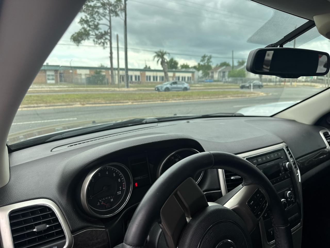 Jeep Grand Cherokee Laredo 2WD 2013