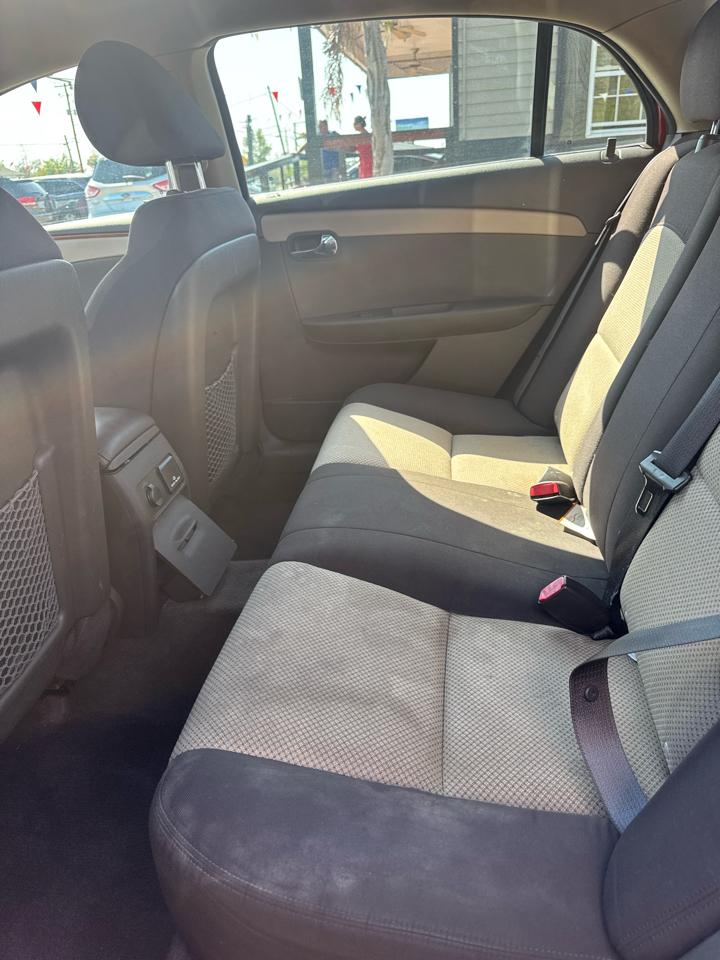 Chevrolet Malibu 1LT 2012