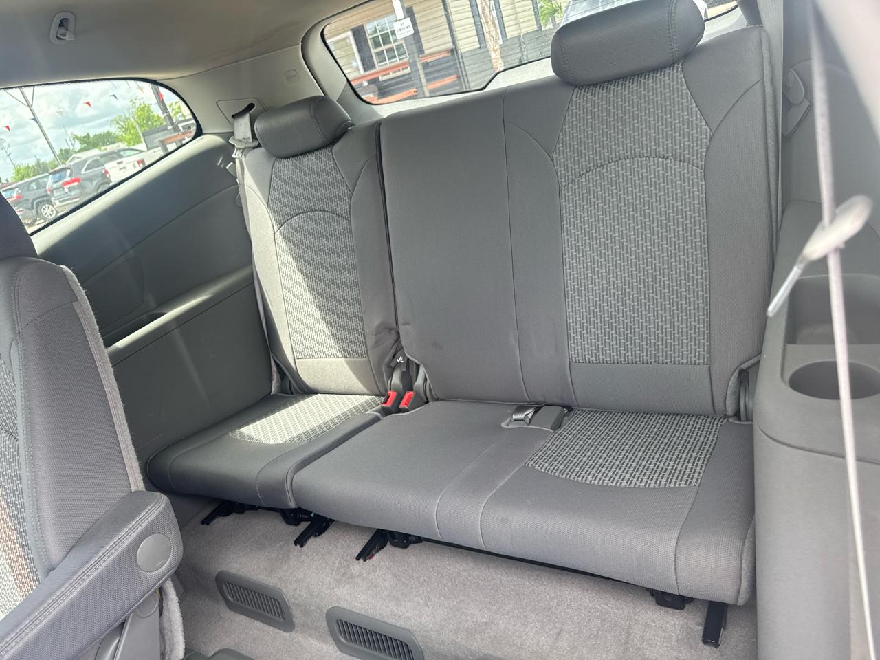 Chevrolet Traverse LT FWD 2012