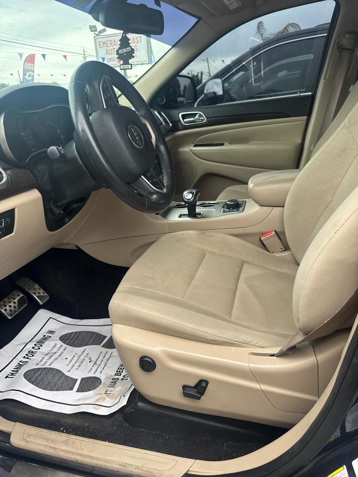 Jeep Grand Cherokee Laredo 4WD 2015