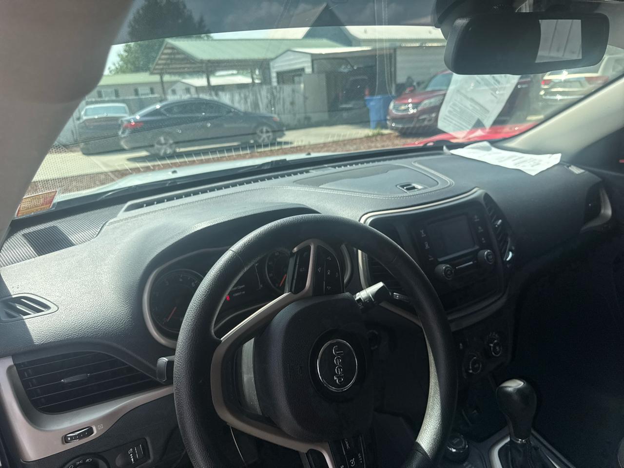 Jeep Cherokee Sport 4WD 2015