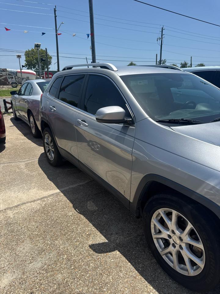 Jeep Cherokee Latitude FWD 2016