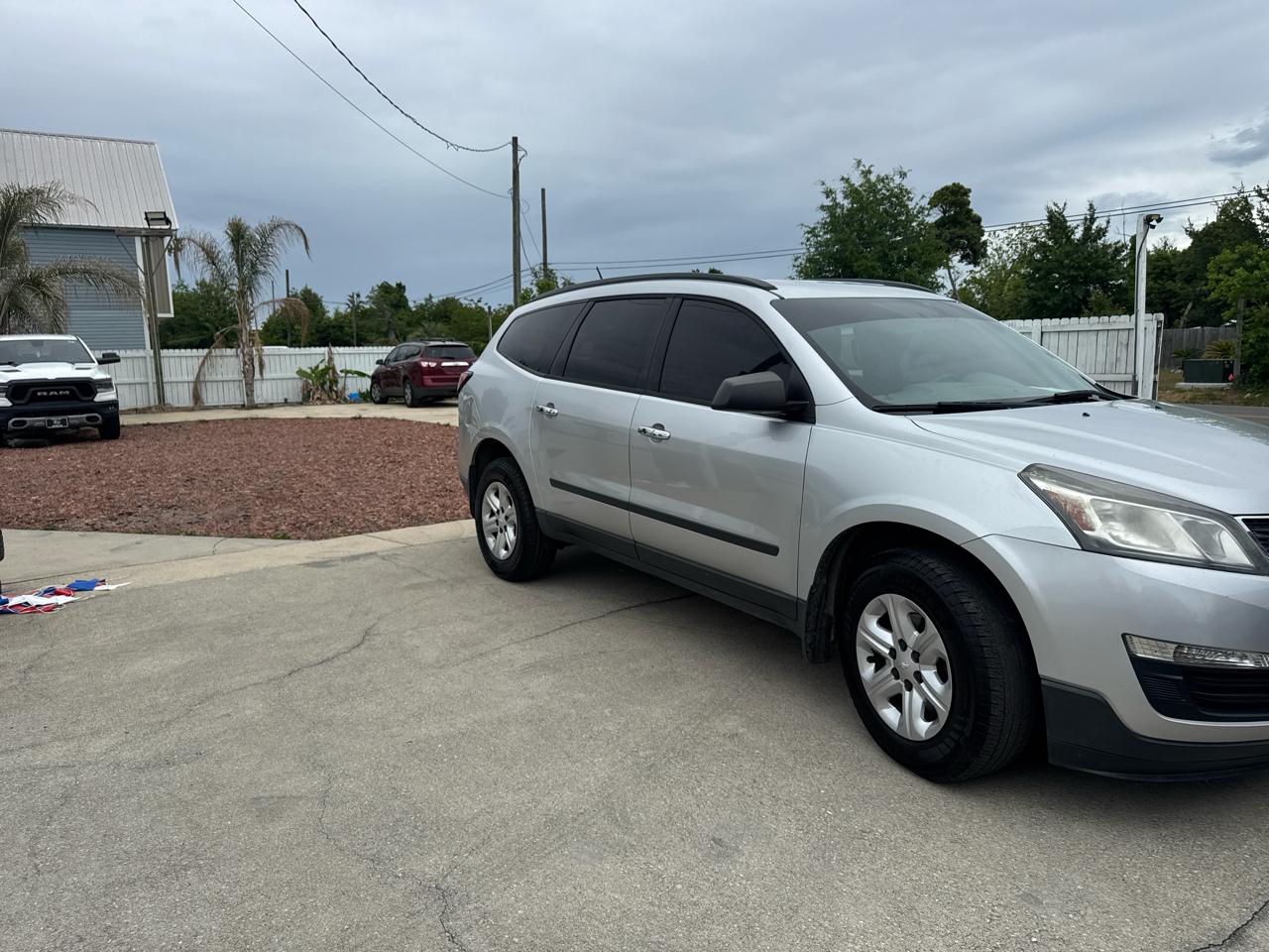 Chevrolet Traverse LS FWD w/PDC 2016