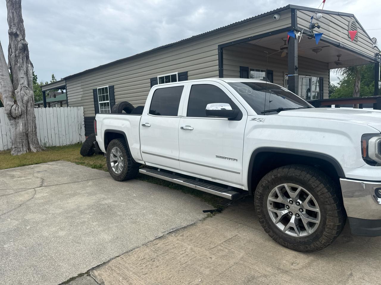 GMC Sierra 1500 SLT Crew Cab Long Box 4WD 2016