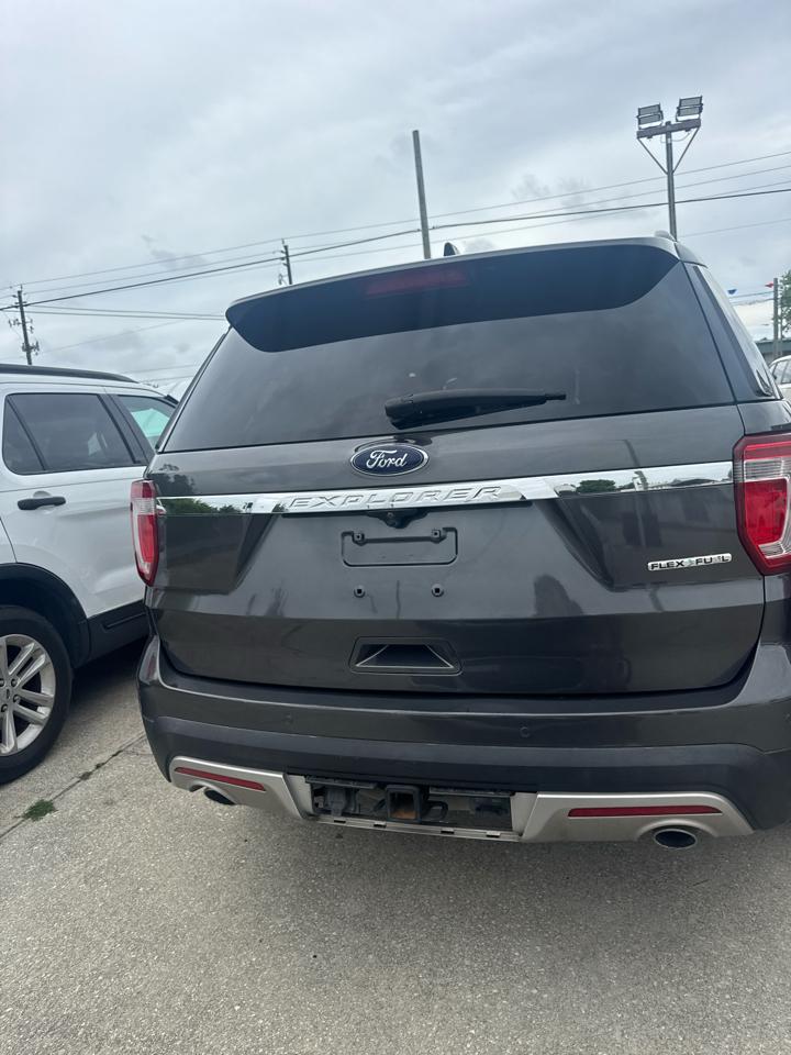 Ford Explorer XLT FWD 2016