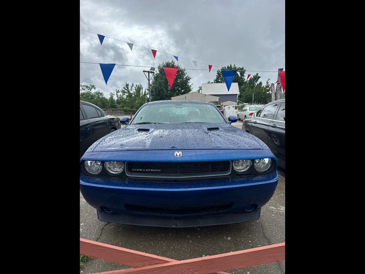 Dodge Challenger SE 2010
