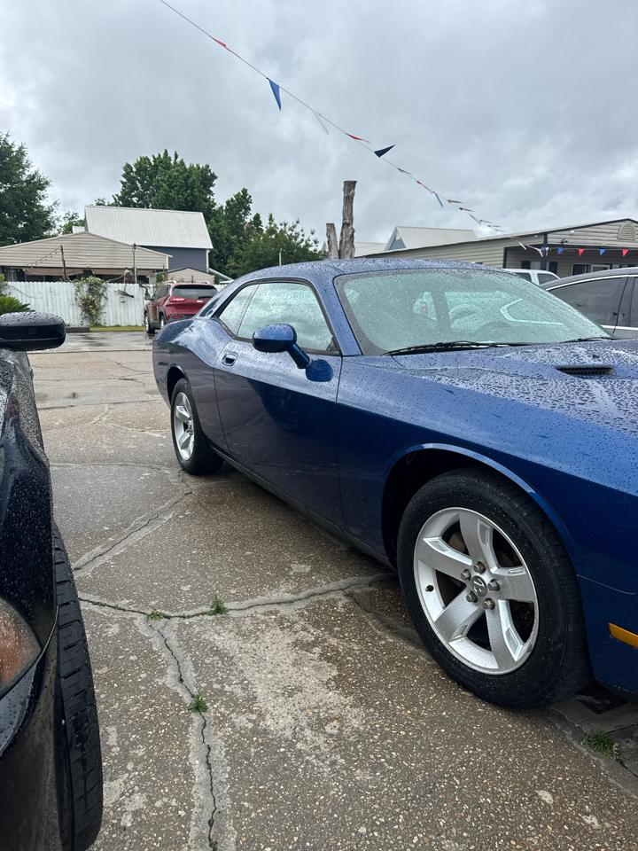 Dodge Challenger SE 2010