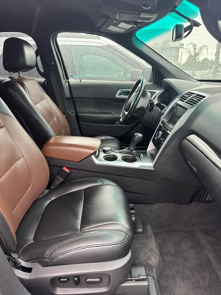 Ford Explorer Limited 4WD 2011