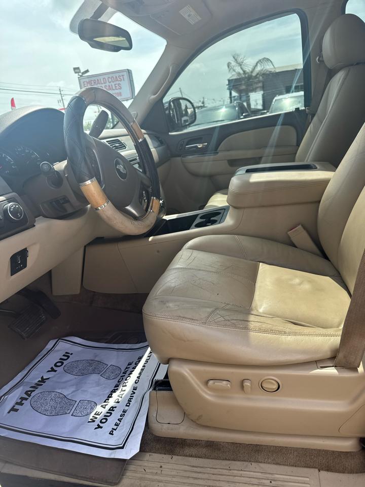 Chevrolet Tahoe LT 4WD 2011
