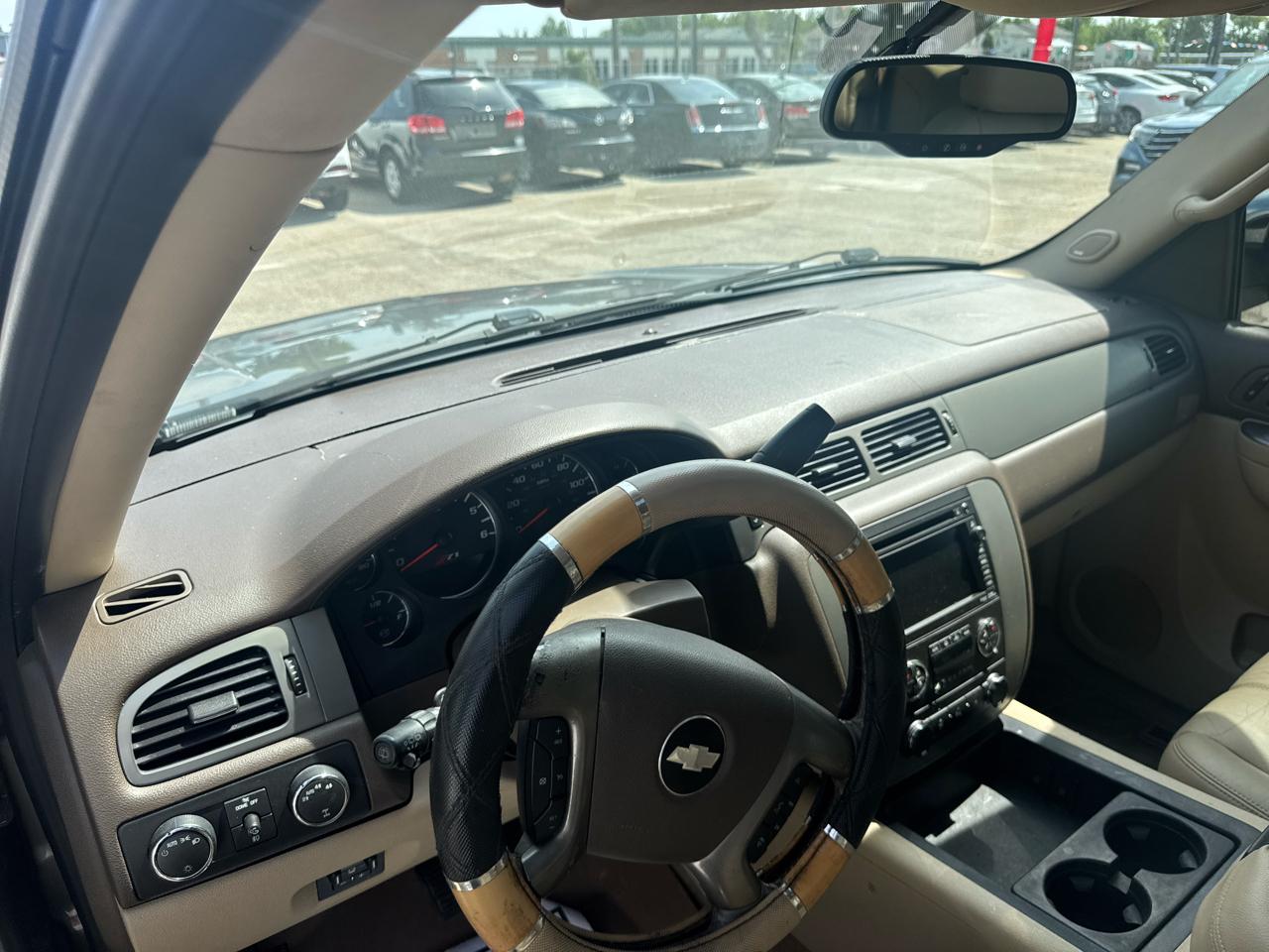 Chevrolet Tahoe LT 4WD 2011