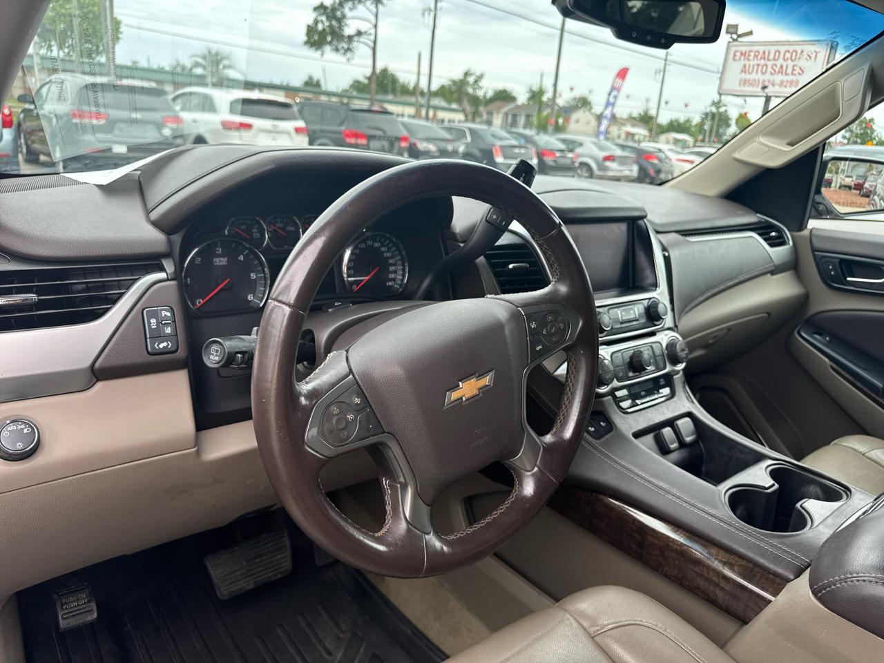 Chevrolet Suburban LT 2WD 2015
