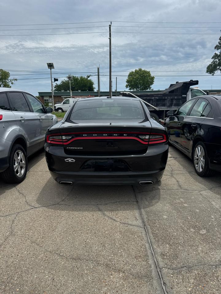 Dodge Charger SE 2016