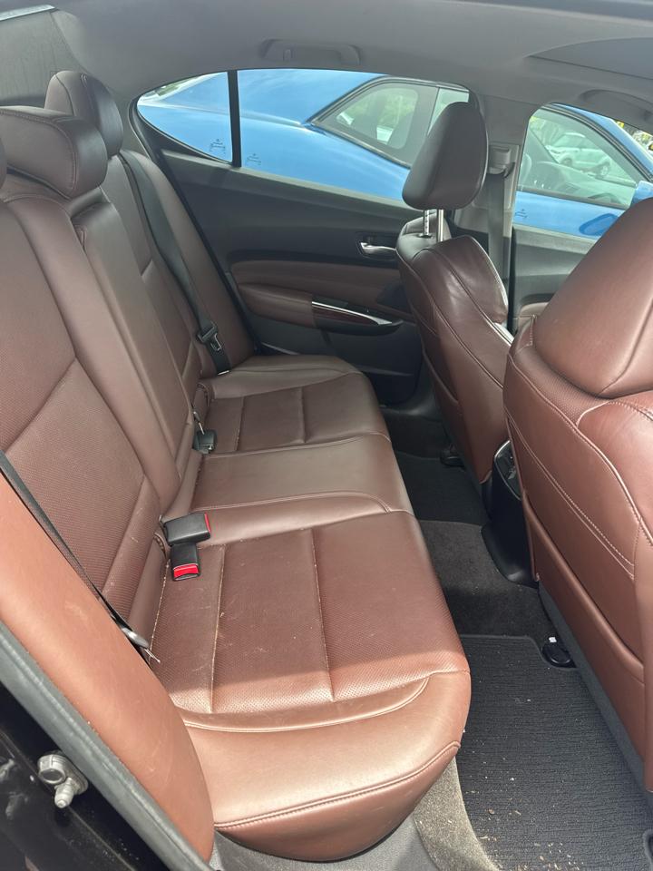 Acura TLX 9-Spd AT w/Technology Package 2015