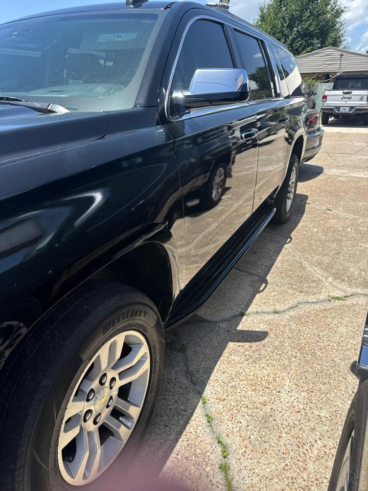Chevrolet Suburban LT 1500 2WD 2015