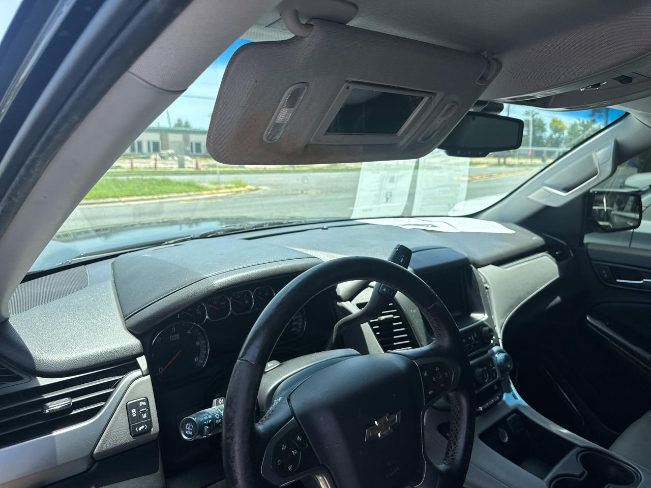 Chevrolet Suburban LT 1500 2WD 2015