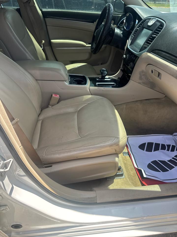 Chrysler 300 RWD 2013