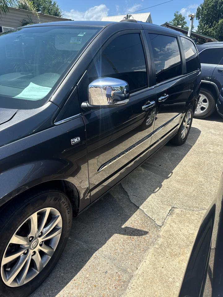 Chrysler Town & Country Touring-L 2014