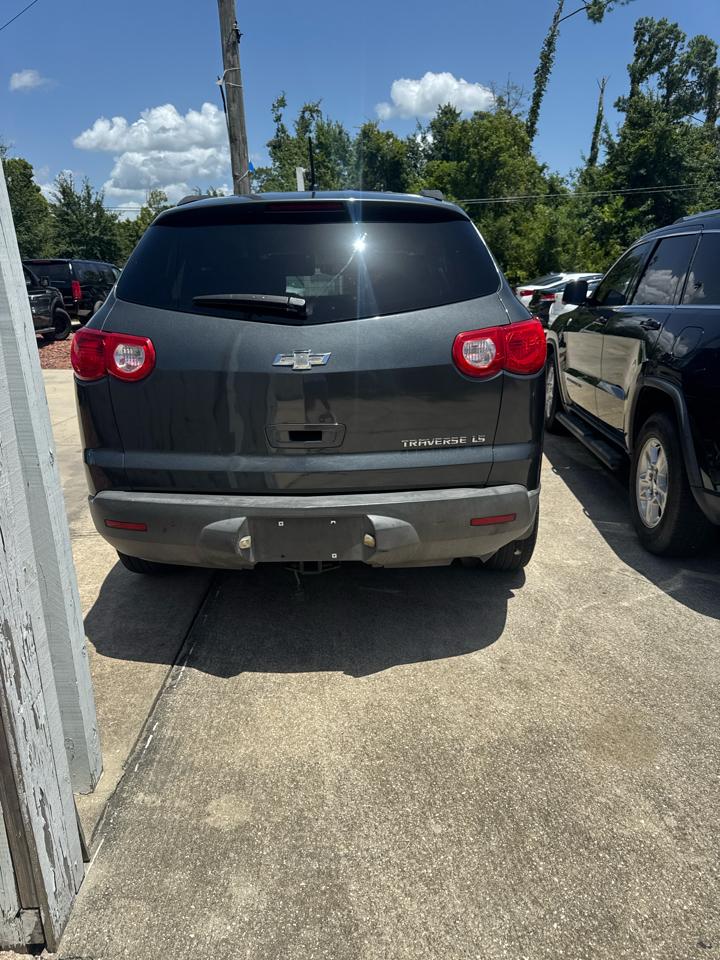 Chevrolet Traverse LS FWD w/PDC 2012
