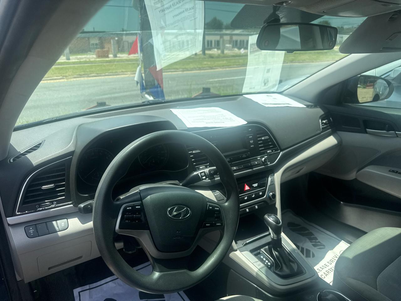Hyundai Elantra  2017