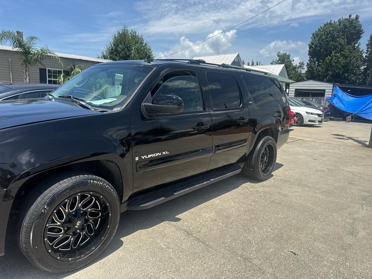 GMC Yukon XL SLE-1 1/2 Ton 2WD 2008