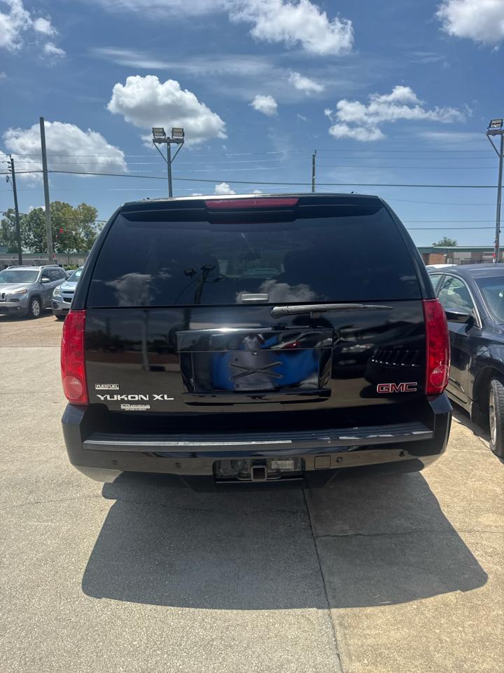 GMC Yukon XL SLE-1 1/2 Ton 2WD 2008