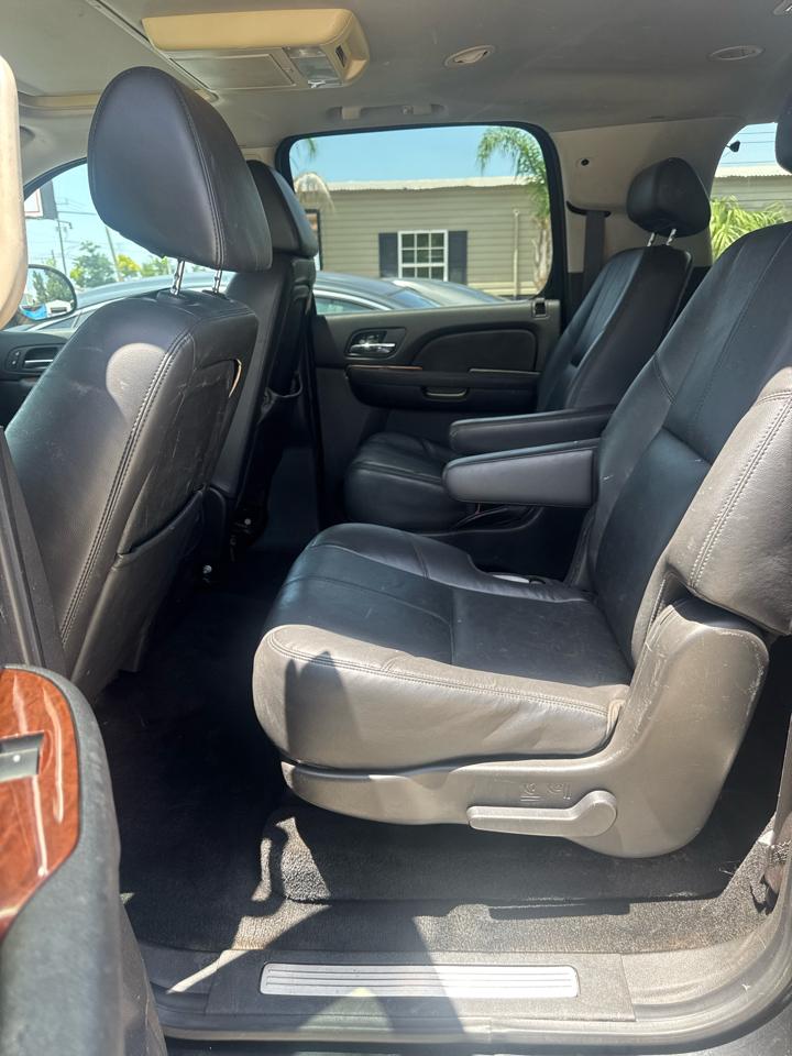 GMC Yukon XL SLE-1 1/2 Ton 2WD 2008