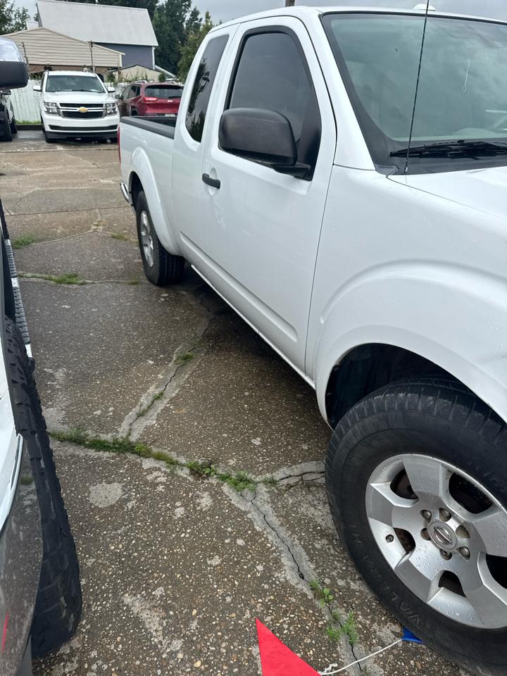 Nissan Frontier PRO-4X King Cab 2WD 2011