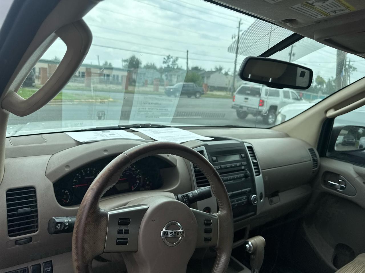 Nissan Frontier PRO-4X King Cab 2WD 2011