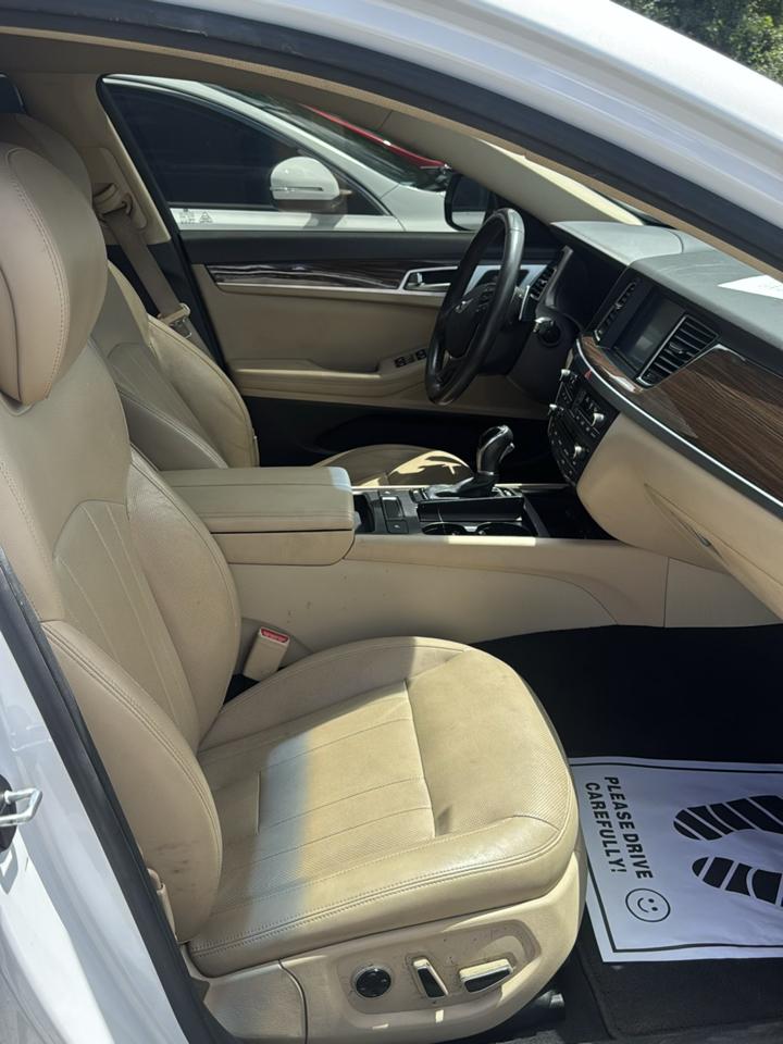 Hyundai Genesis 3.8L 2016