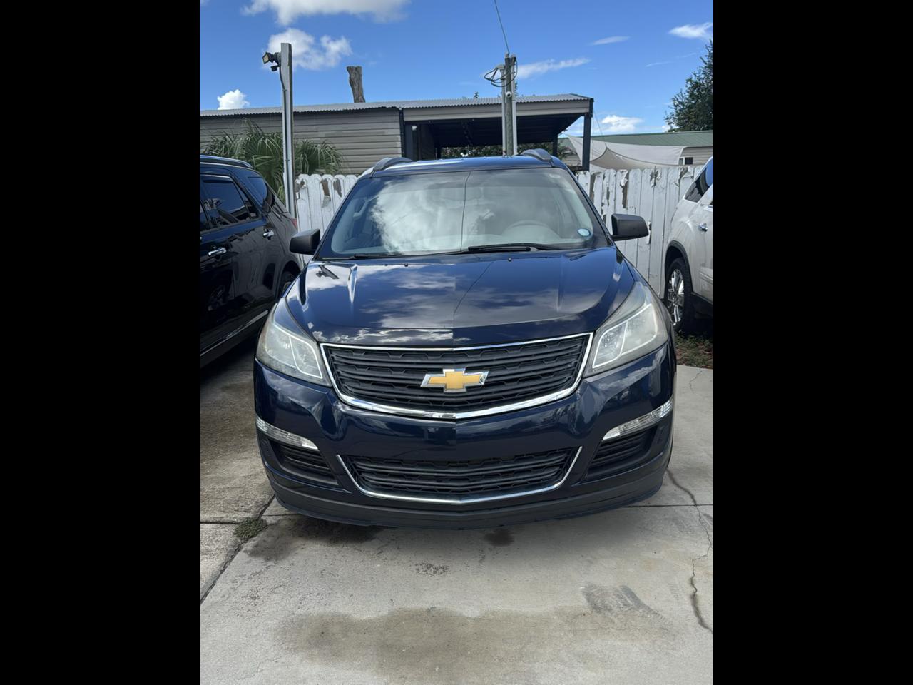 2017 Chevrolet Traverse LS FWD w/PDC