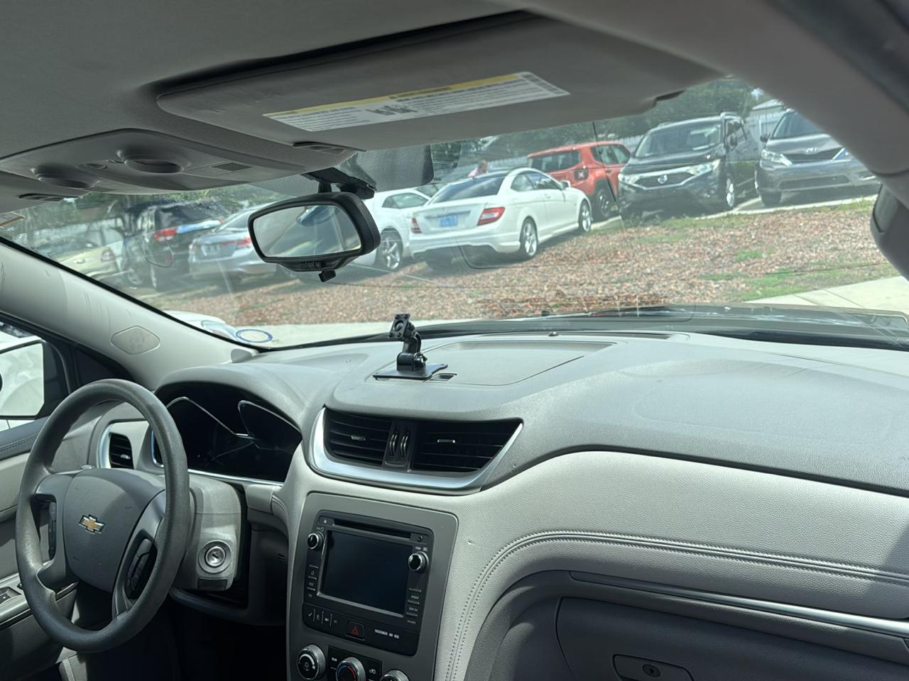 Chevrolet Traverse LS FWD w/PDC 2017