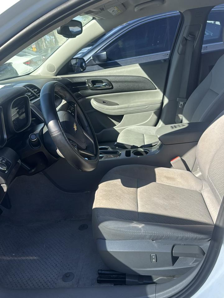 Chevrolet Malibu LS 2014