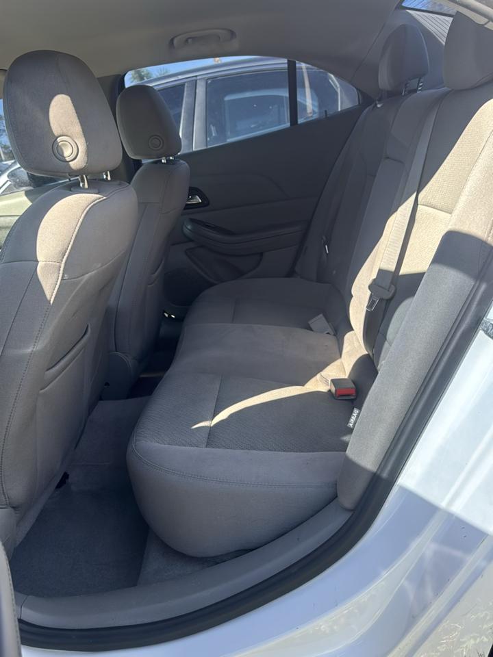 Chevrolet Malibu LS 2014