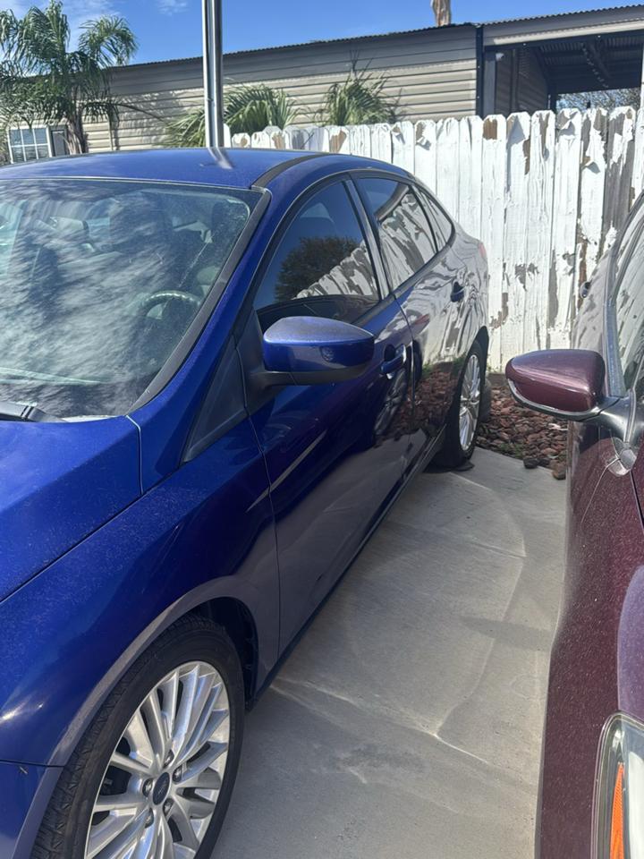 Ford Focus SE Sedan 2012
