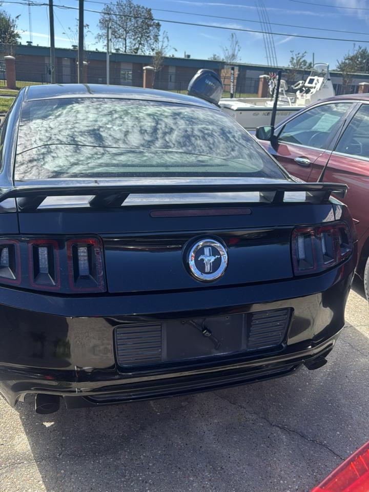 Ford Mustang V6 Coupe 2013