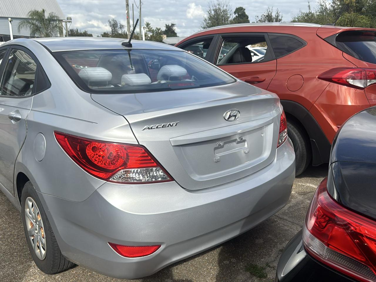 Hyundai Accent GLS 4-Door 2012