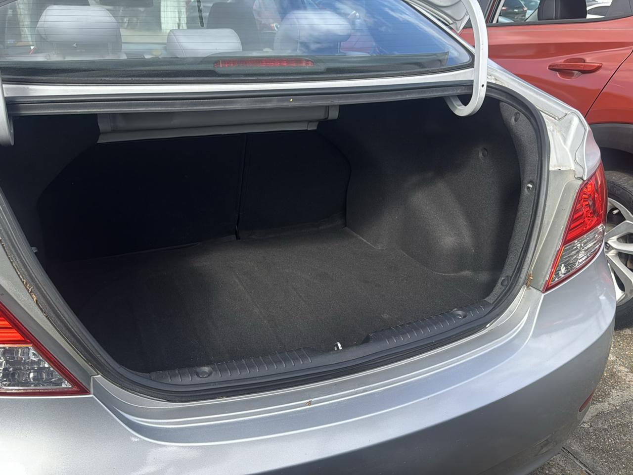 Hyundai Accent GLS 4-Door 2012