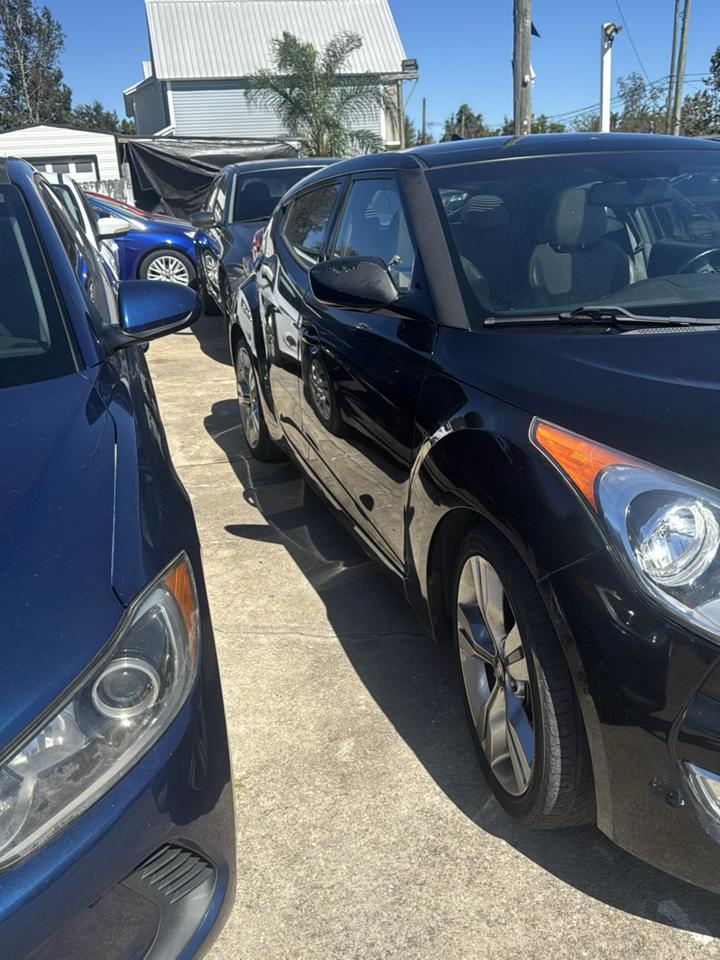 Hyundai Veloster Base 2014
