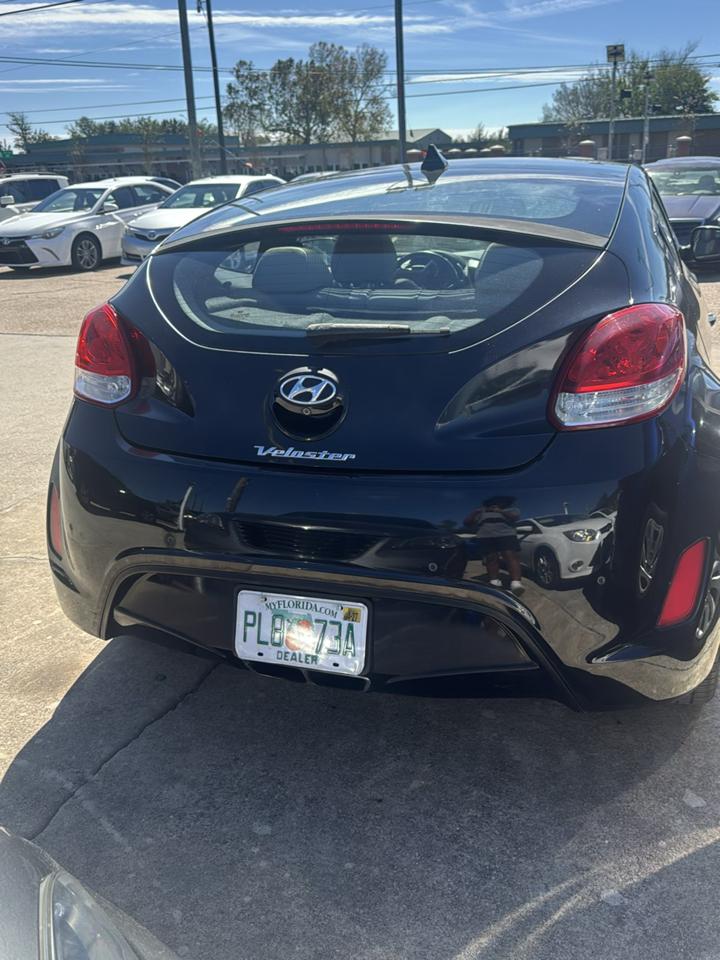 Hyundai Veloster Base 2014