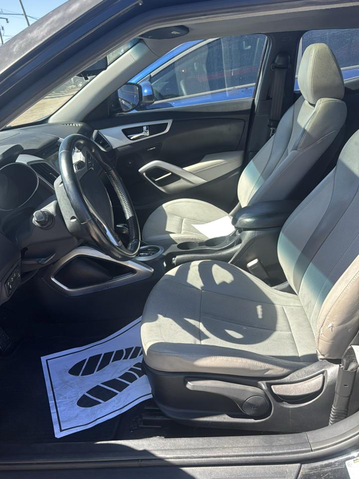 Hyundai Veloster Base 2014