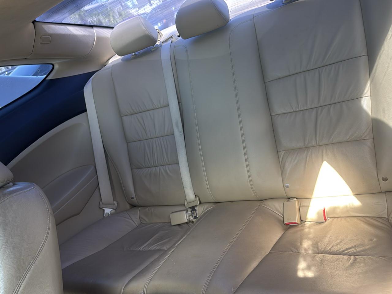 Honda Accord EX-L V6 Coupe AT 2012