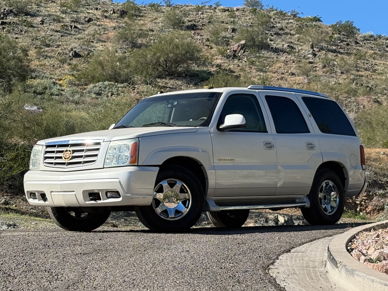 2004 Cadillac Escalade 4dr 2WD