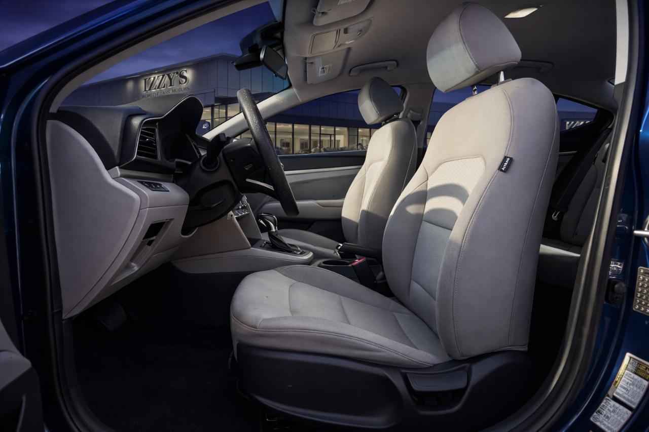 Hyundai Elantra SEL IVT 2020