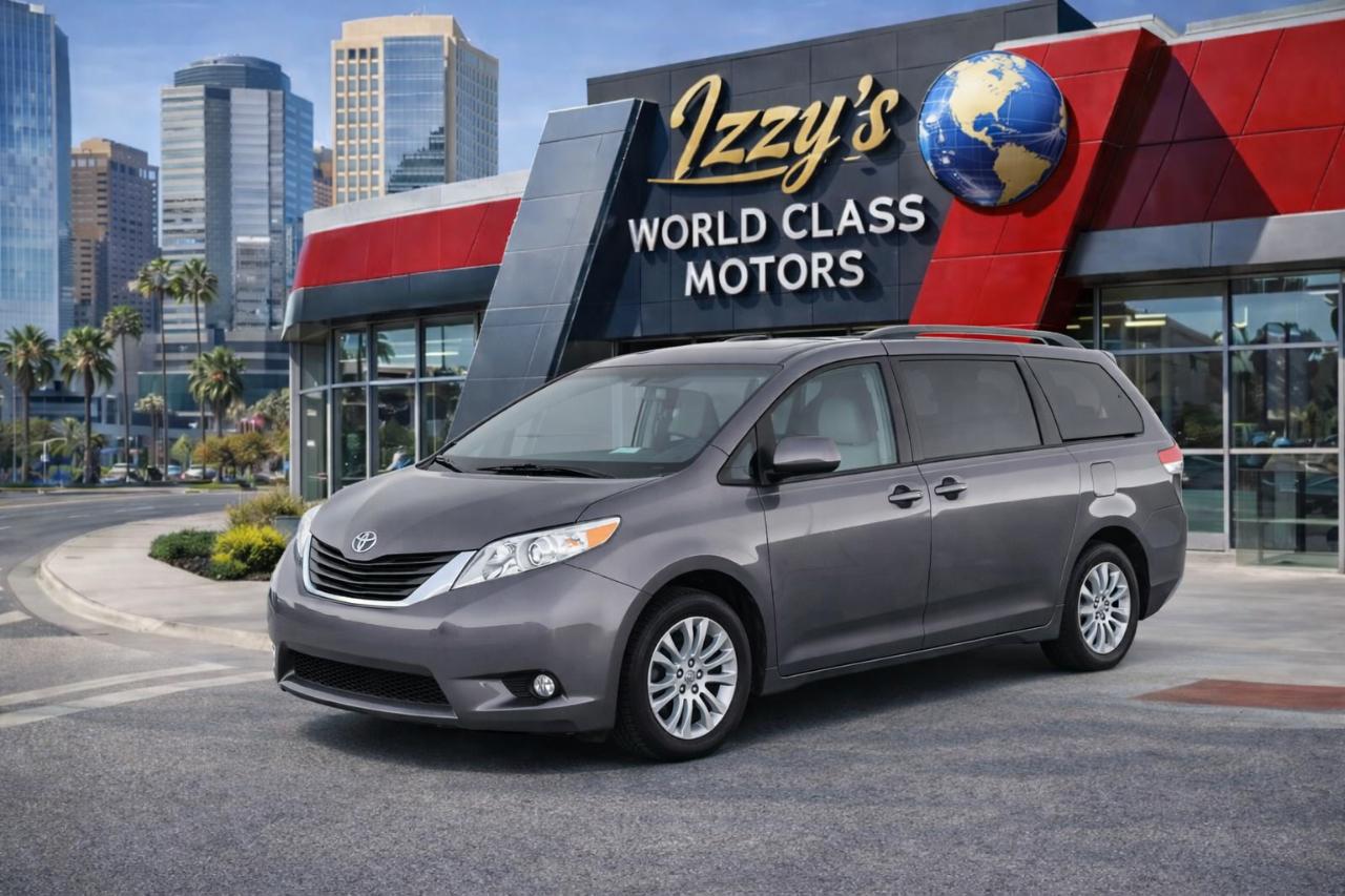 2014 Toyota Sienna 5dr 7-Pass Van V6 LE AAS FWD (Natl)